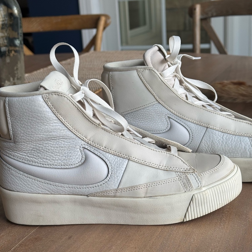 Nike women’s mid Victory Blazer high top sneakers size 9.5